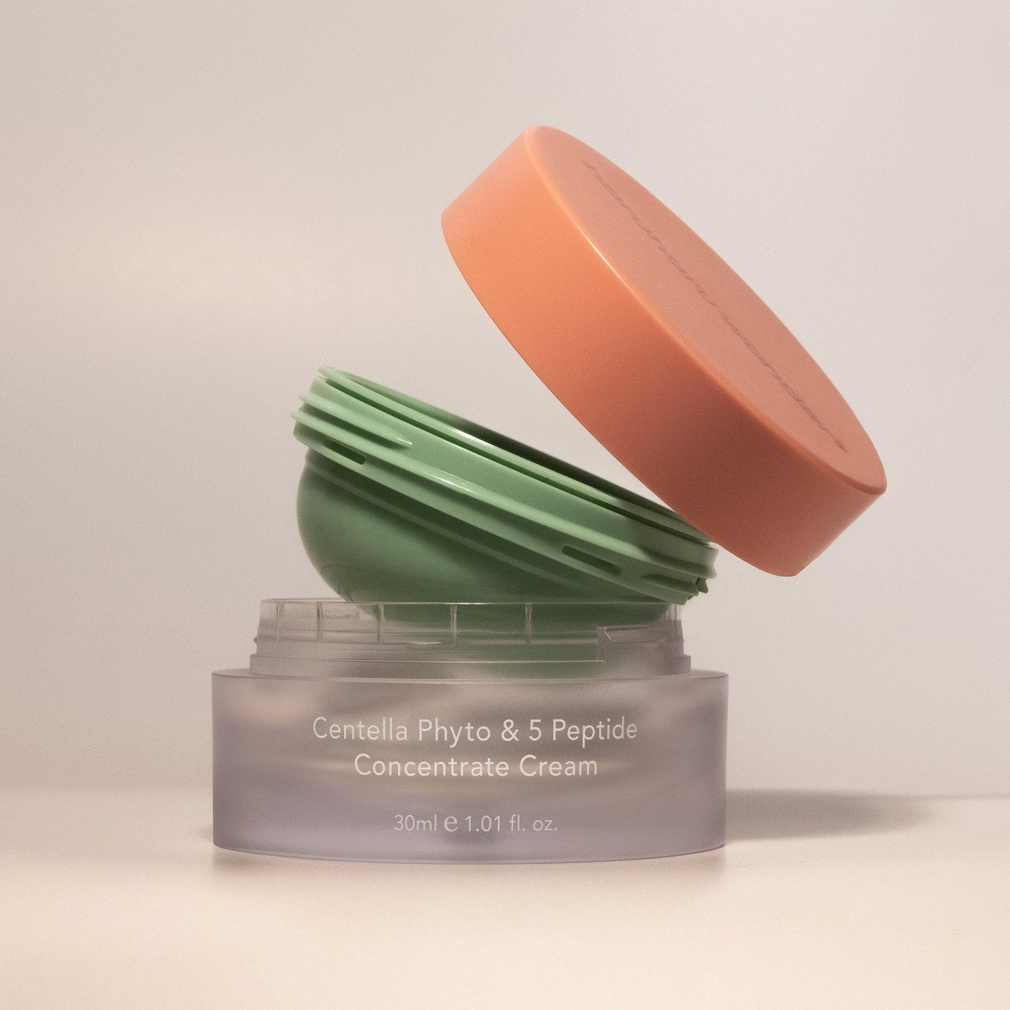 Haruharu Wonder Centella Phyto & 5 Peptide Concentrate Cream tub